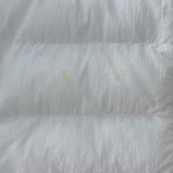 Calvin Klein Women’s Lightweight White Puffer Jacket with Hood! Medium - Picture 8 of 8